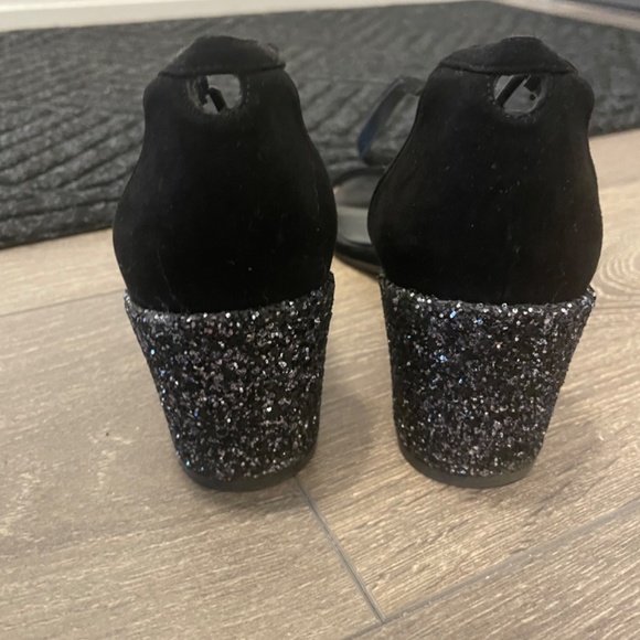 Stuart weitzman sandal 6.5B - Picture 3 of 6